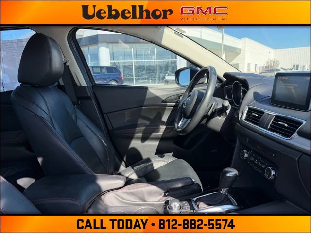 Used 2016 MAZDA MAZDA3 s Touring image 2