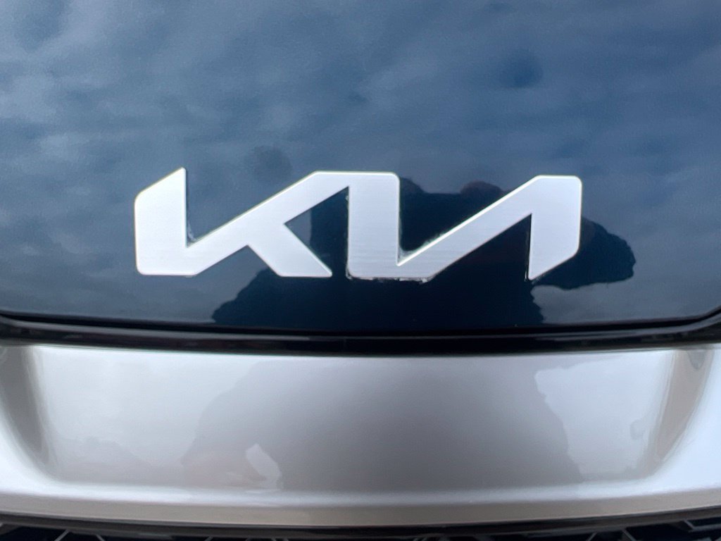 Certified 2025 Kia Sportage EX AWD/4WD image 28
