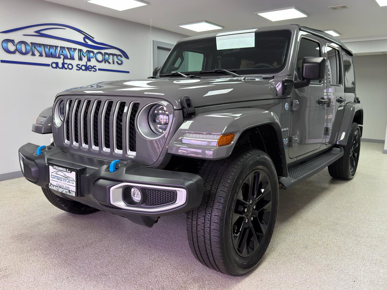 Used 2023 Jeep Wrangler Sahara AWD/4WD image 1