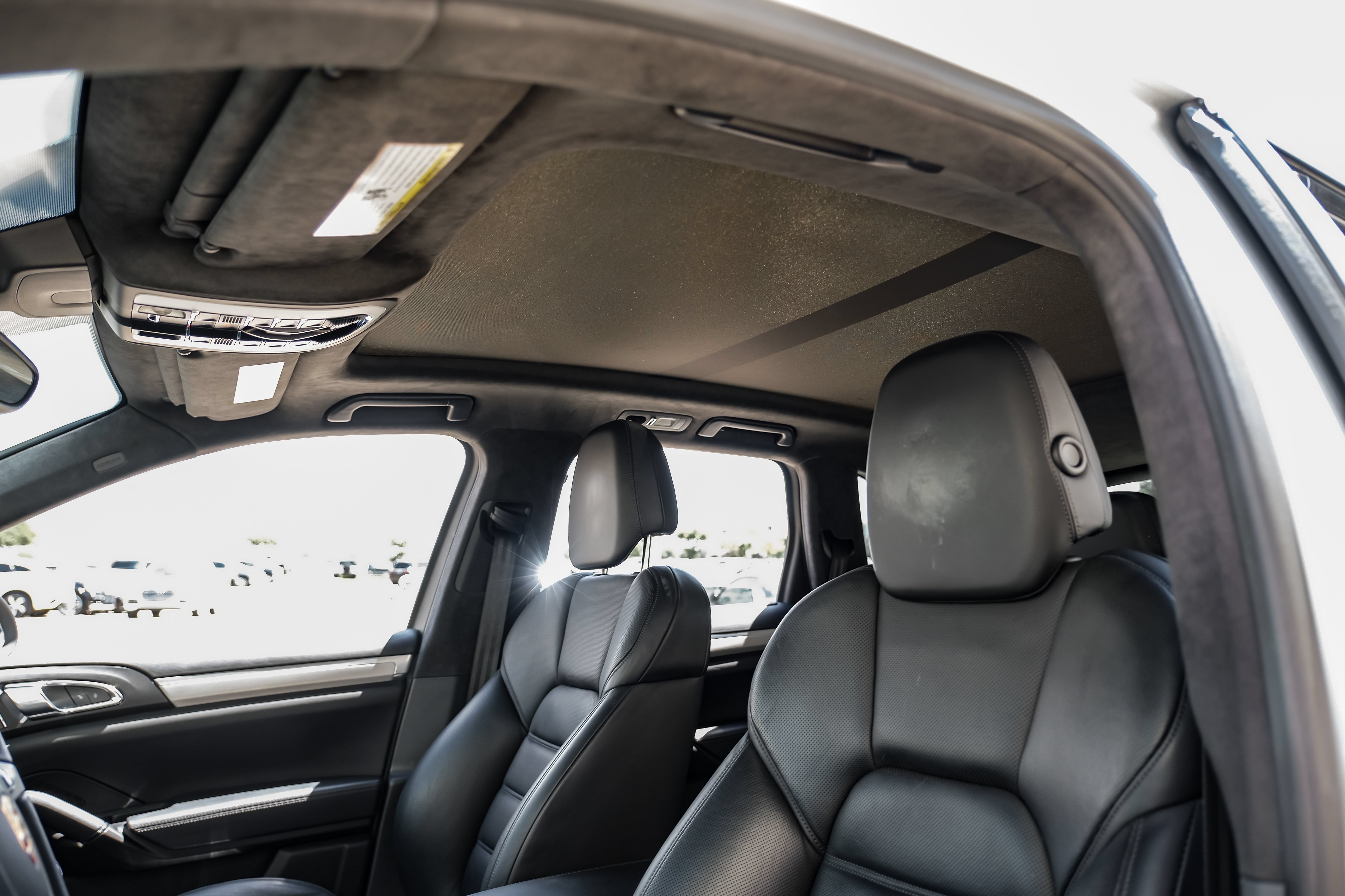 Used 2013 Porsche Cayenne Turbo AWD/4WD image 4