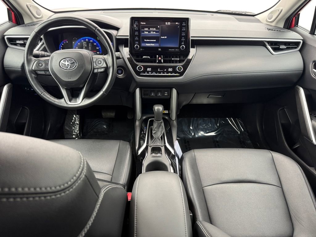Used 2022 Toyota Corolla Cross XLE w/ Convenience Package image 12
