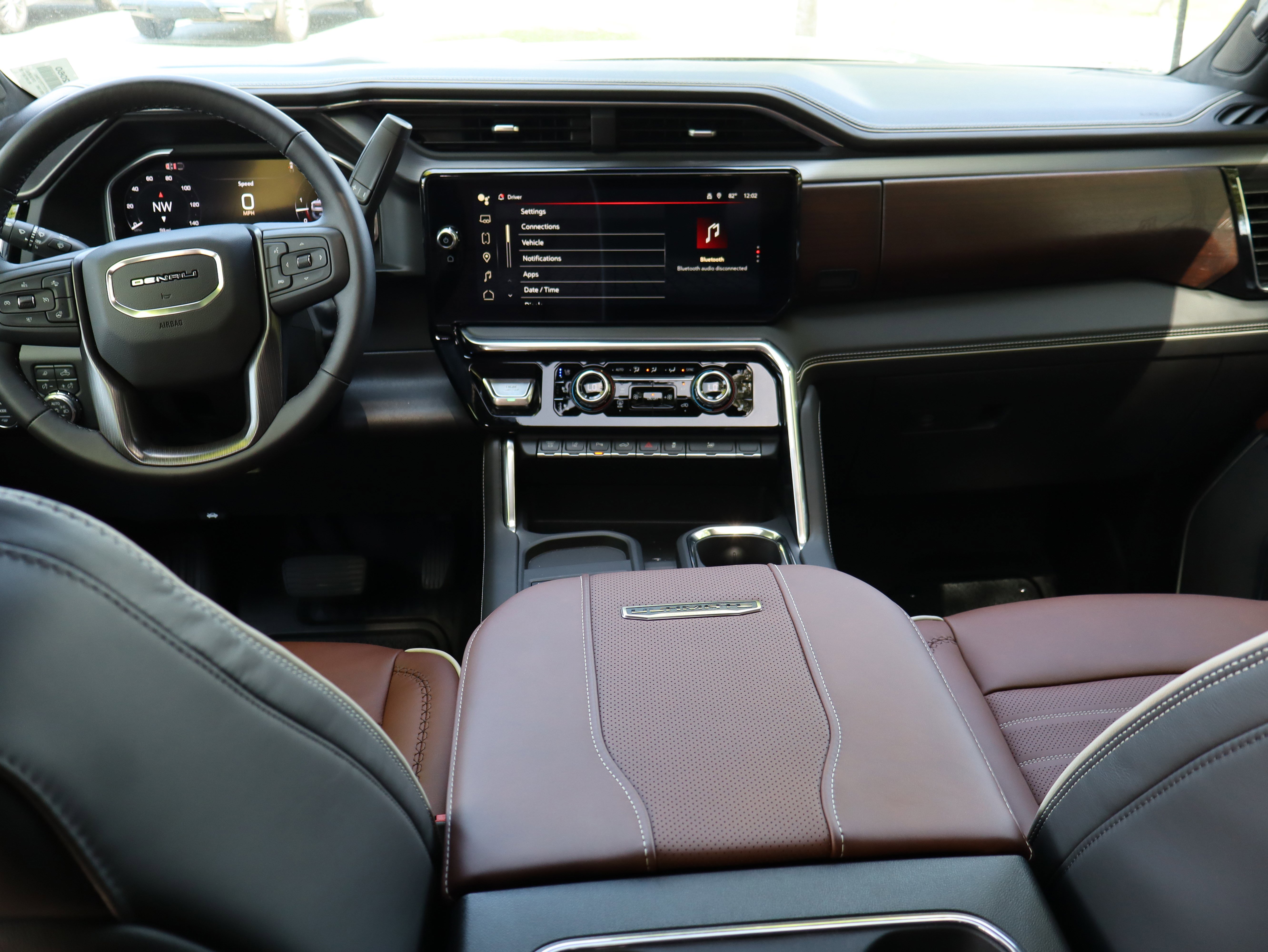 Used 2026 GMC Sierra 3500 Denali Ultimate image 23