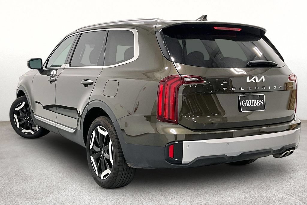 Used 2025 Kia Telluride S FWD image 15