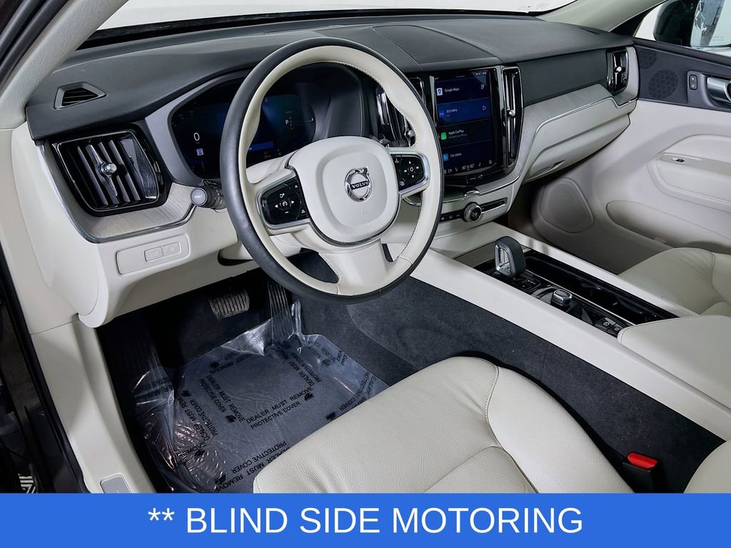 Used 2023 Volvo XC60 T8 Plus image 10