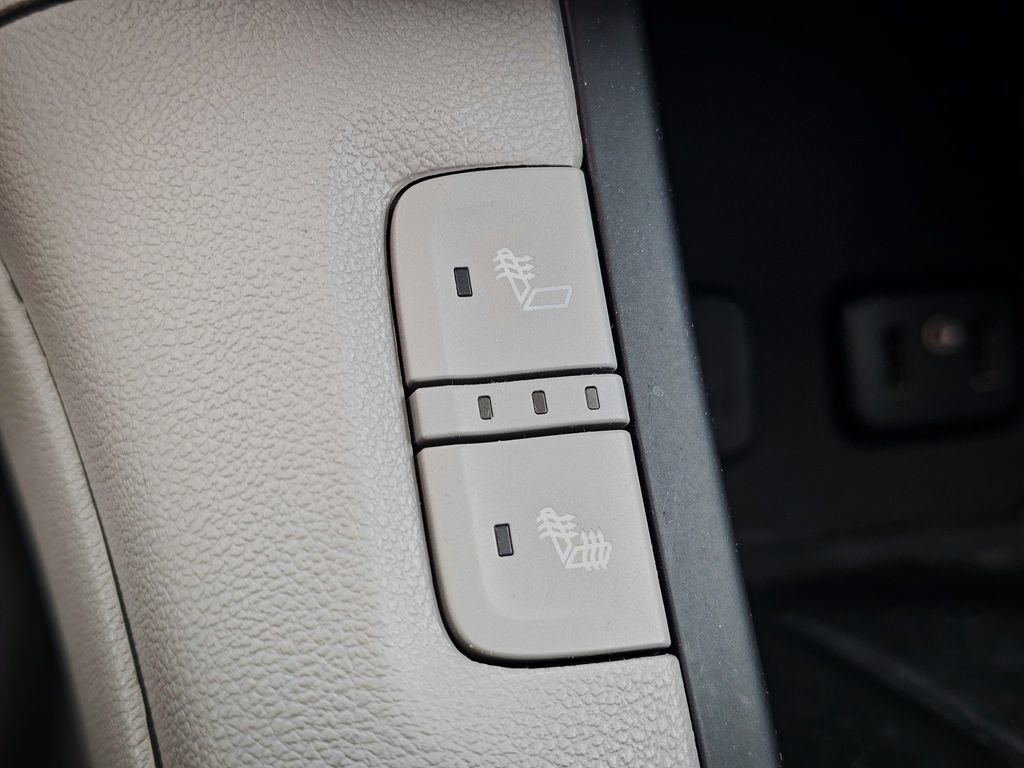 Used 2019 GMC Acadia SLT AWD/4WD image 25