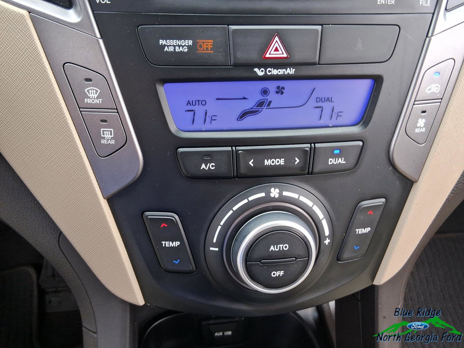 Used 2016 Hyundai Santa Fe SE w/ Option Group 02 FWD image 21