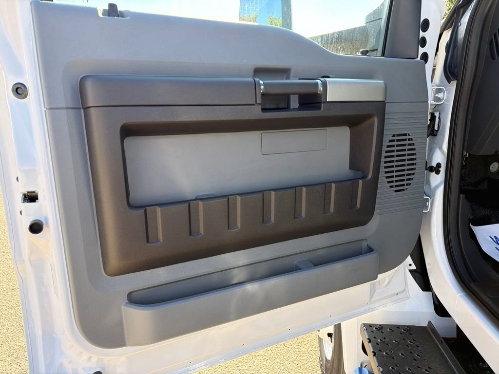 New 2027 Ford F750 2WD Regular Cab Super Duty image 19
