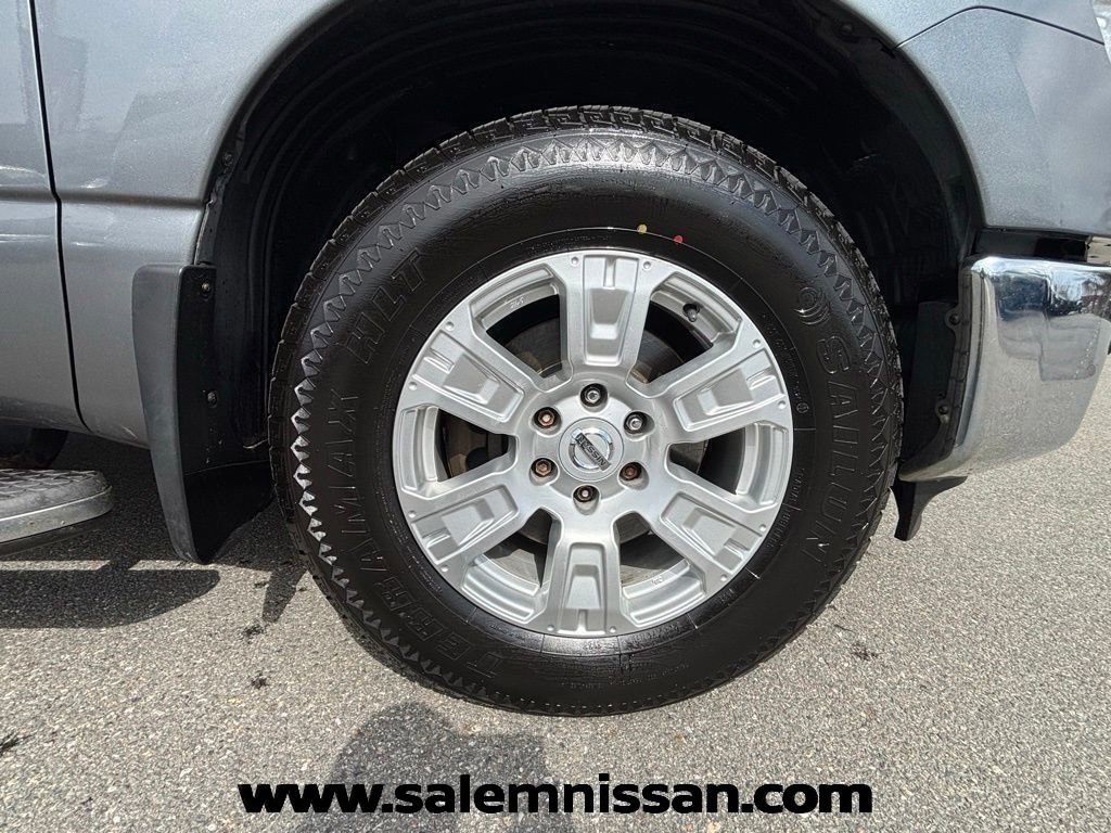 Used 2017 Nissan Titan SV image 17