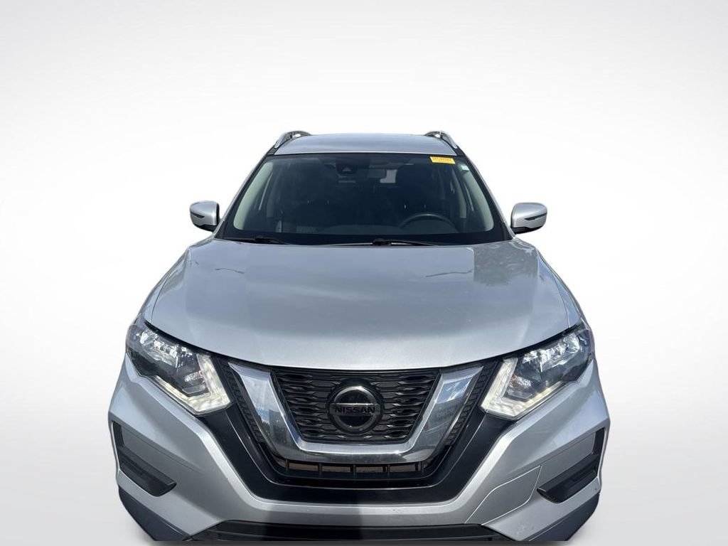 Used 2020 Nissan Rogue SV FWD image 2