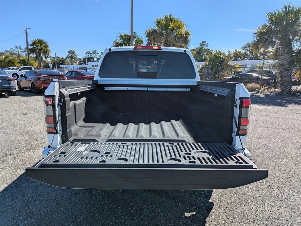 Used 2023 Nissan Frontier PRO-4X w/ Pro Convenience Package image 12