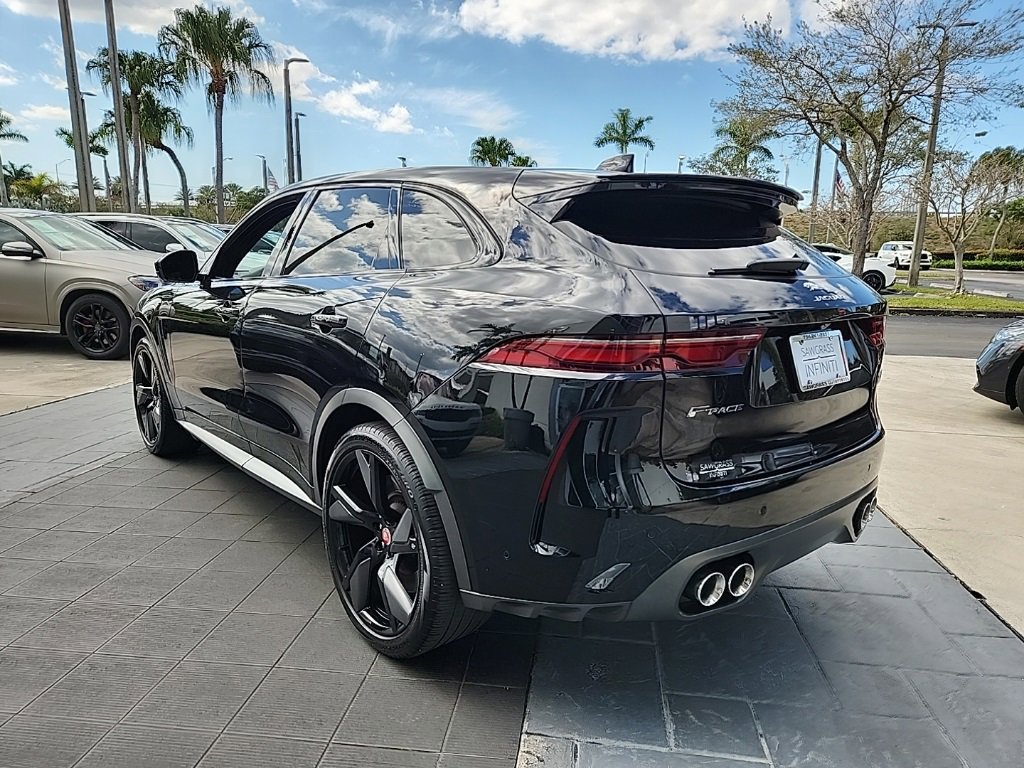 Used 2021 Jaguar F-PACE SVR image 12