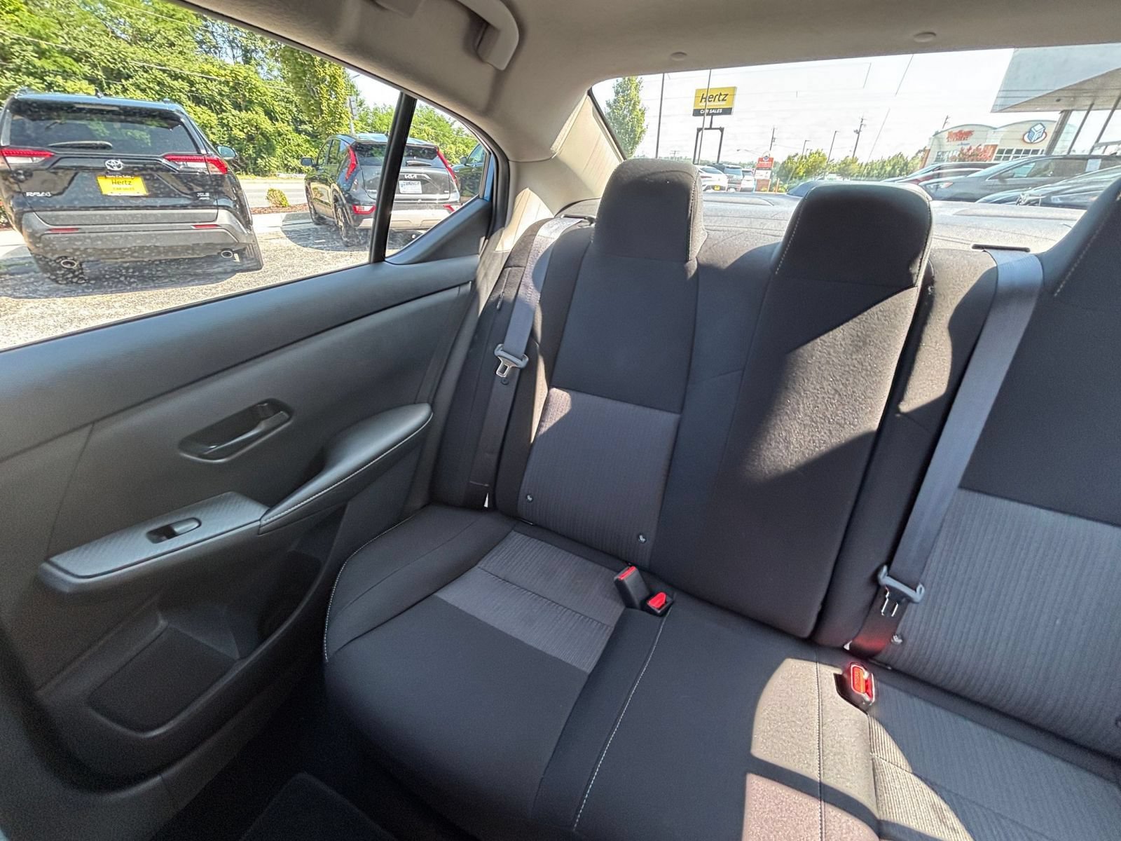 Used 2025 Nissan Sentra SV FWD image 37