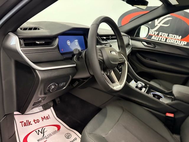 New 2026 Jeep Grand Cherokee L Laredo image 14