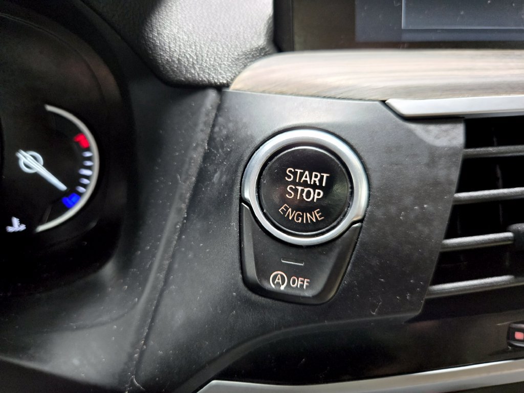 Used 2018 BMW X3 xDrive30i AWD/4WD image 18
