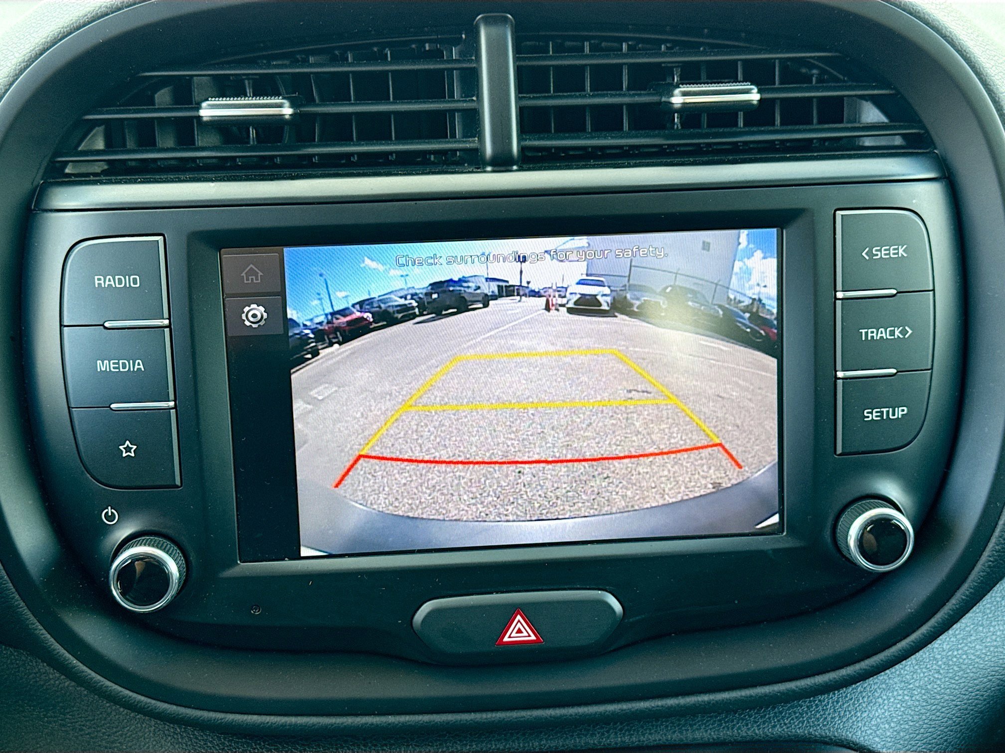 Used 2022 Kia Soul LX image 29