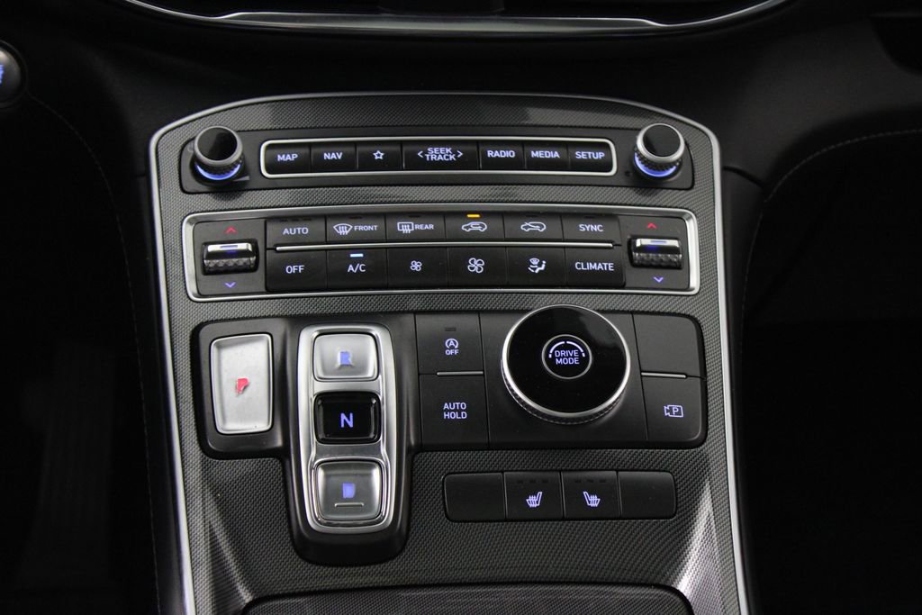 Certified 2023 Hyundai Santa Fe SEL w/ Premium Package image 22