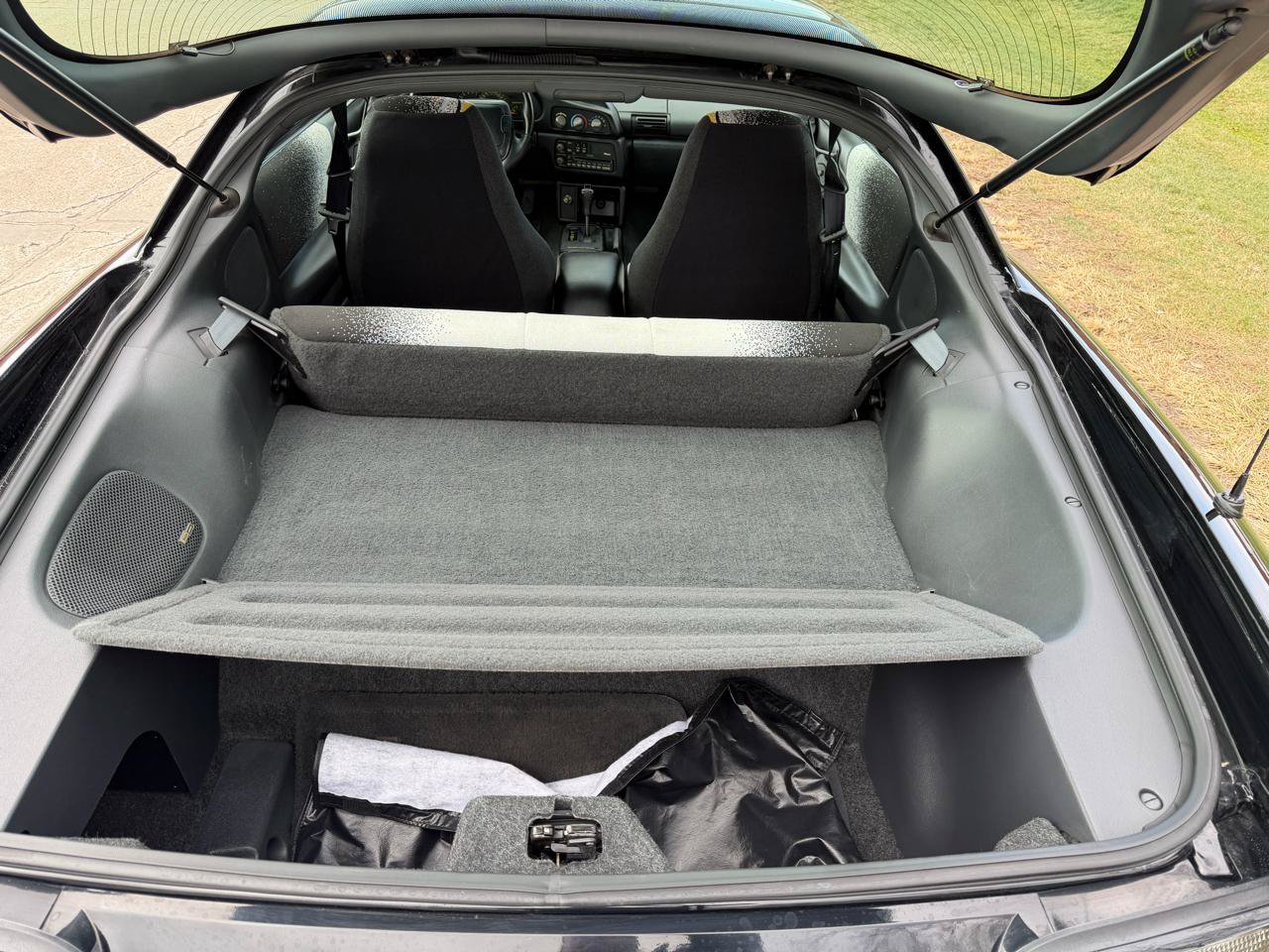 Used 1993 Chevrolet Camaro Z28 RWD image 37