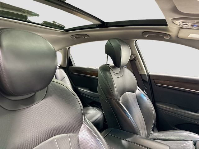 Used 2017 Genesis G80 3.8 w/ Option Group 03 image 30