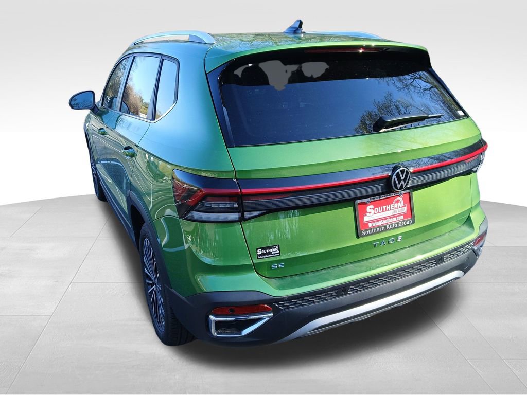 New 2026 Volkswagen Taos SE image 3