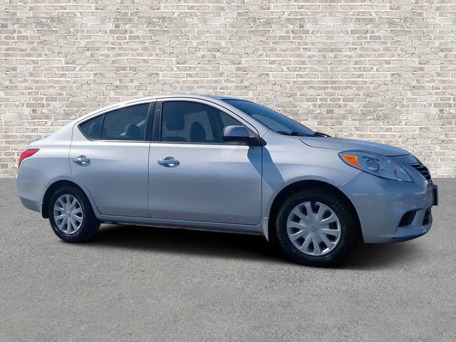 Used 2014 Nissan Versa SV