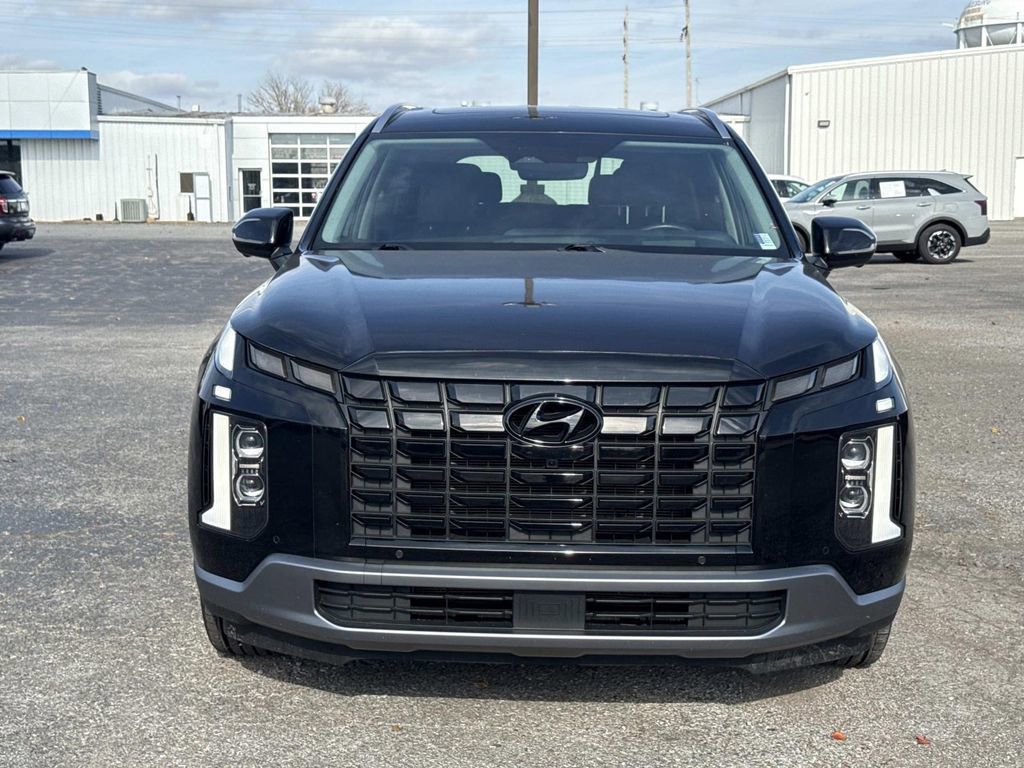 Used 2023 Hyundai Palisade Limited image 2