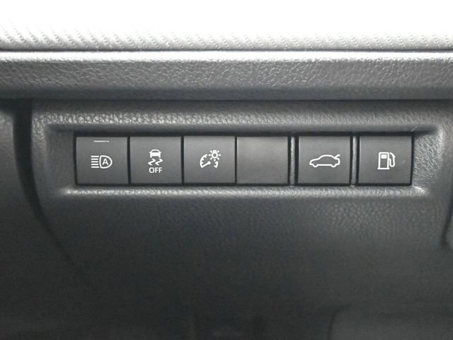 Used 2025 Toyota Camry SE w/ Convenience Package image 39