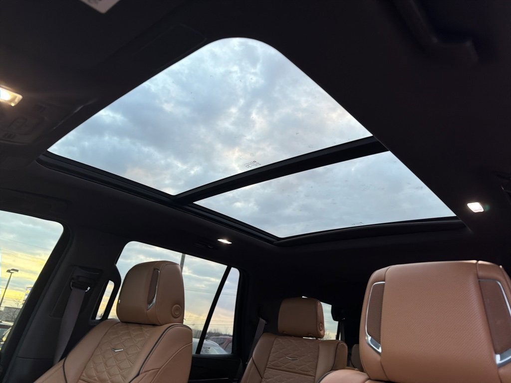 Used 2021 Cadillac Escalade Sport image 12