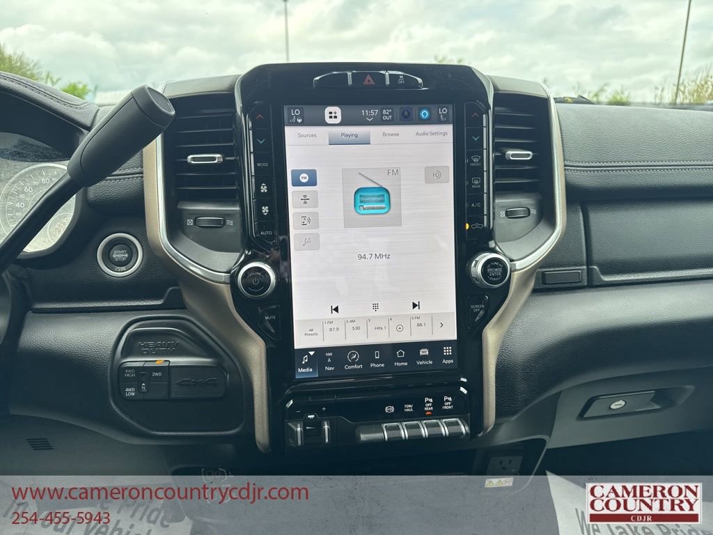 Used 2024 RAM 2500 Laramie AWD/4WD image 2