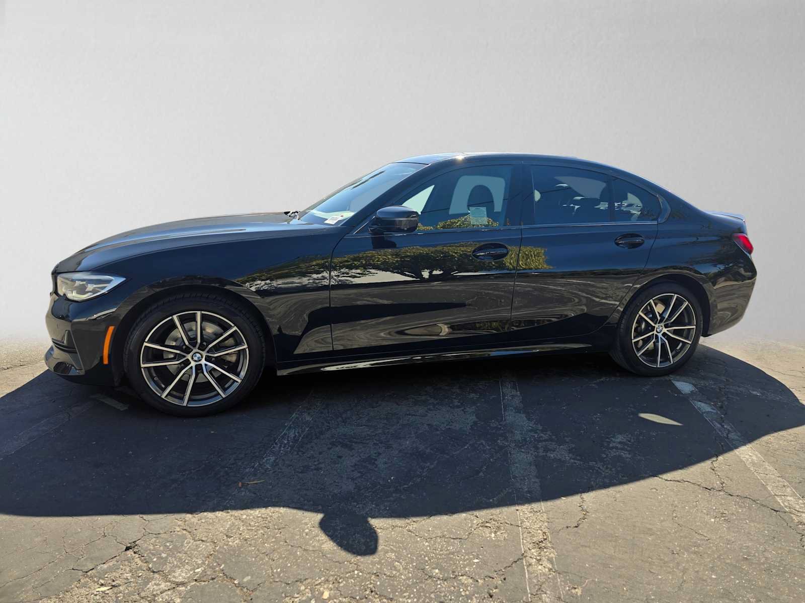 Used 2021 BMW 330i Sedan w/ Convenience Package RWD image 6