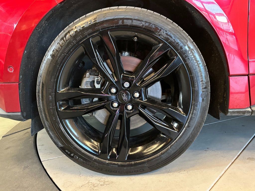 Used 2019 Ford Edge ST w/ Equipment Group 401A AWD/4WD image 28