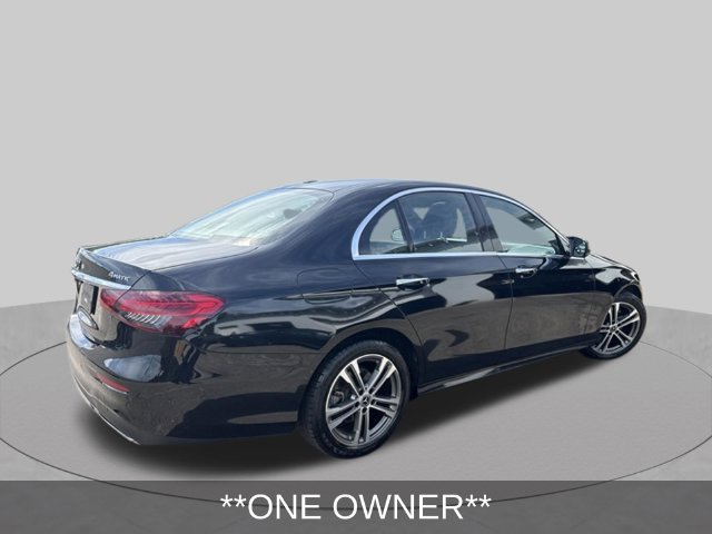 Used 2023 Mercedes-Benz E 350 4MATIC Sedan image 4