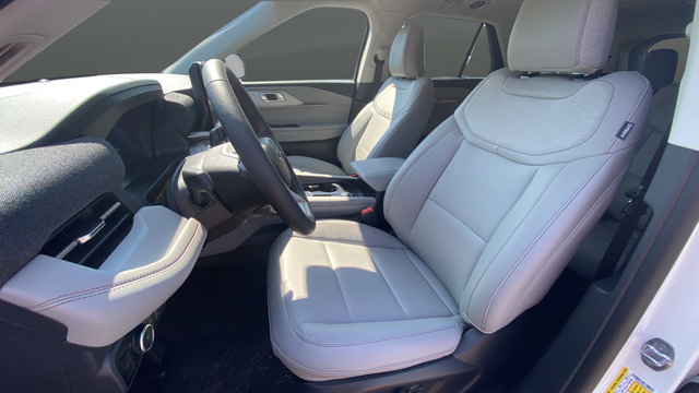 New 2026 Ford Explorer Active w/ Active Comfort Package AWD/4WD image 9