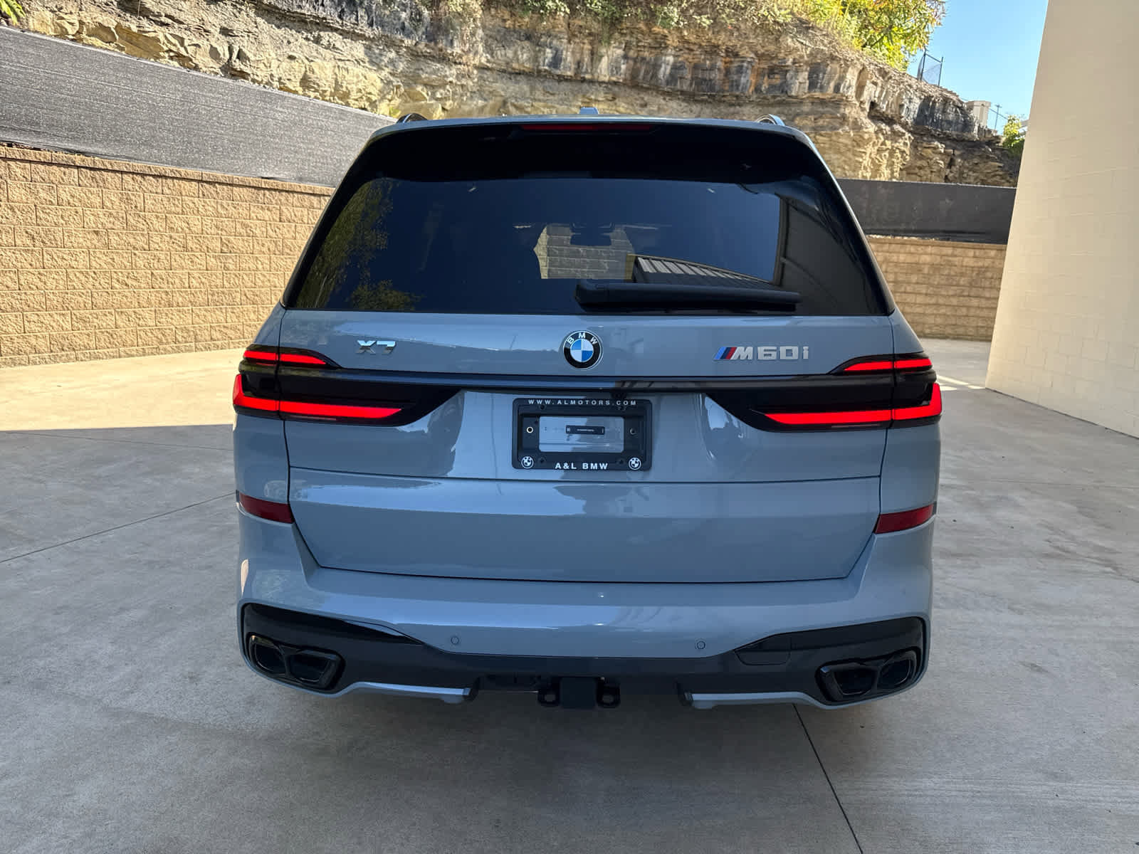 New 2026 BMW X7 M60i w/ Executive Package image 4