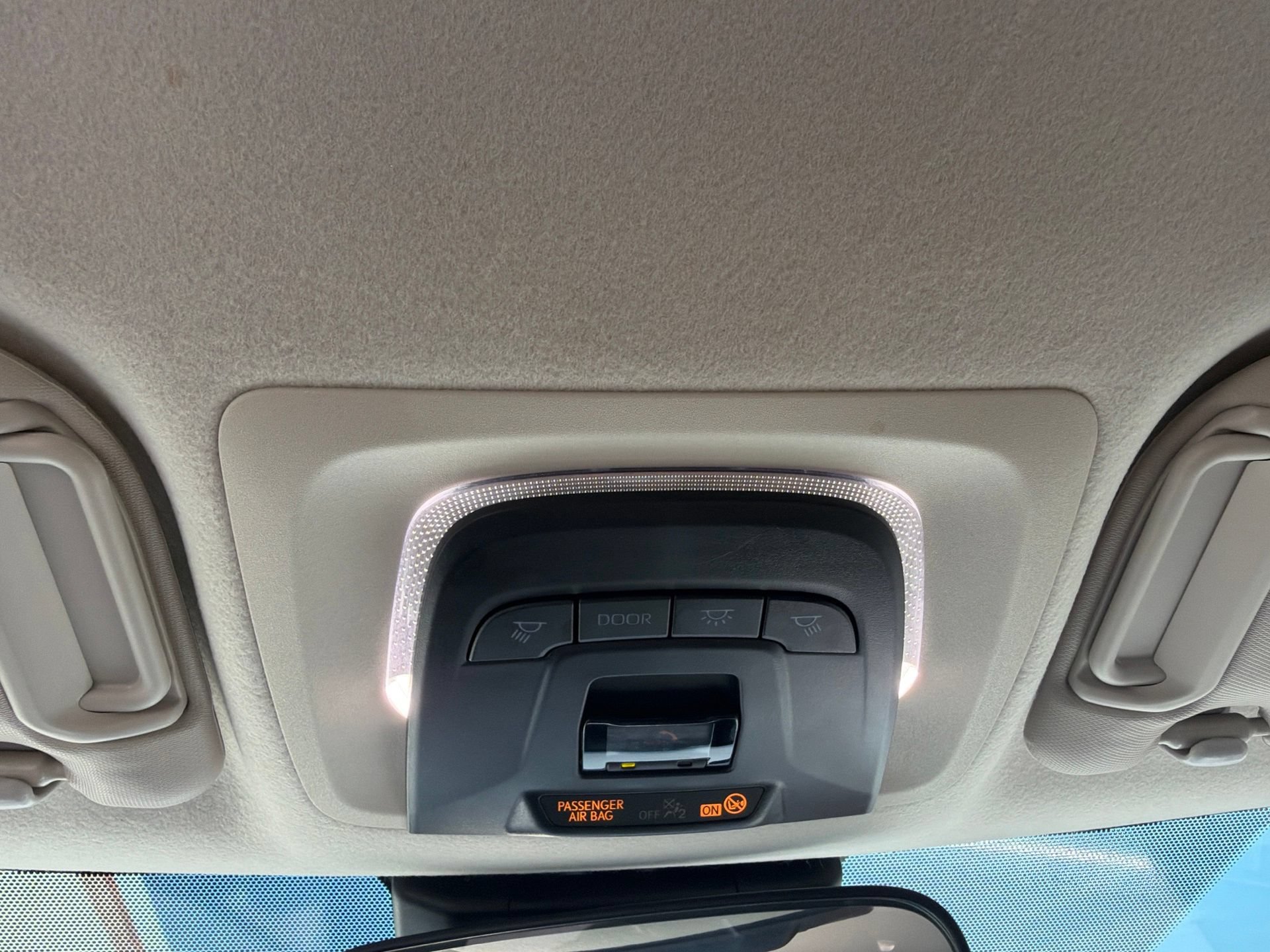 Used 2025 Toyota Corolla LE FWD image 21