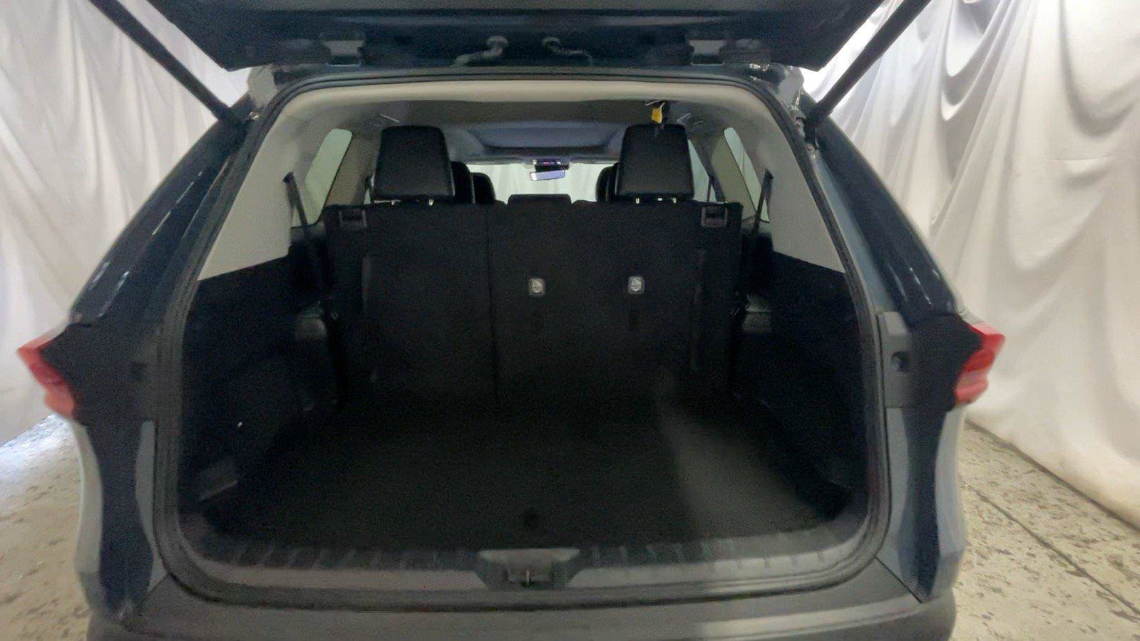 Used 2024 Toyota Grand Highlander AWD image 19