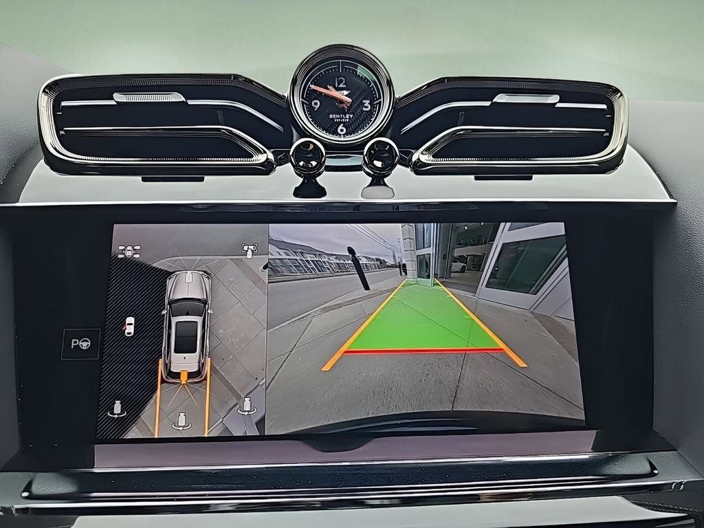 New 2025 Bentley Bentayga image 26