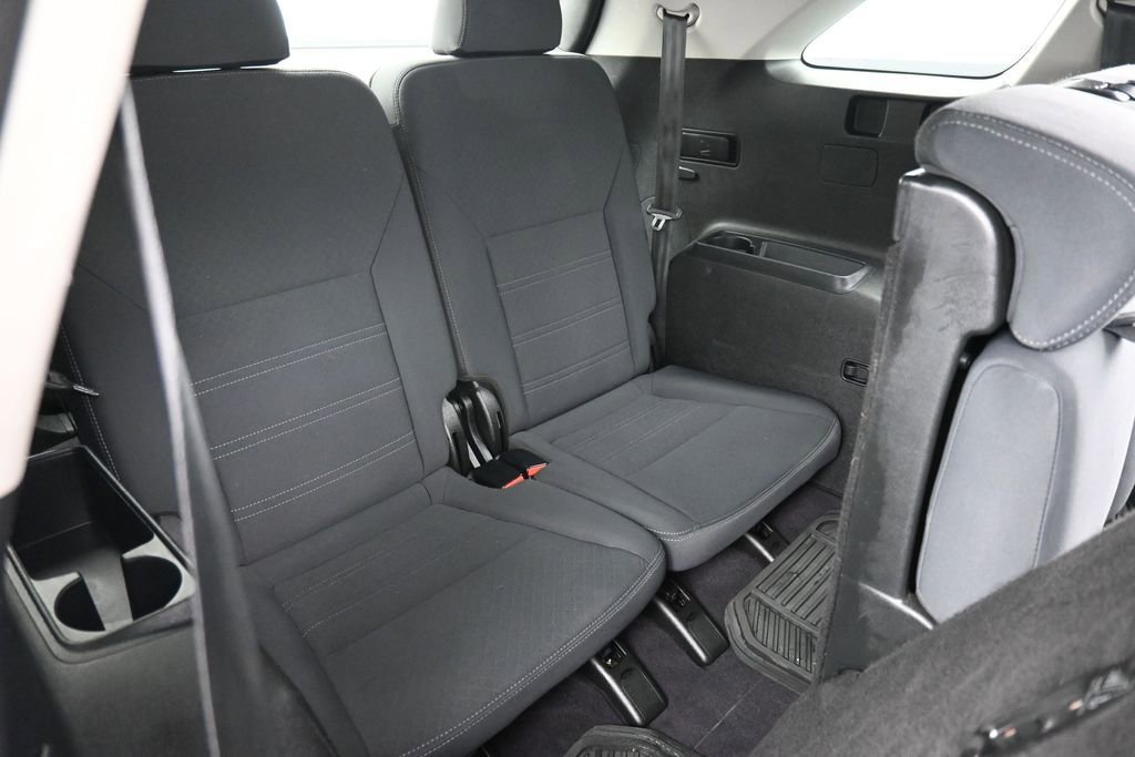 Used 2019 Kia Sorento FWD V6 image 16