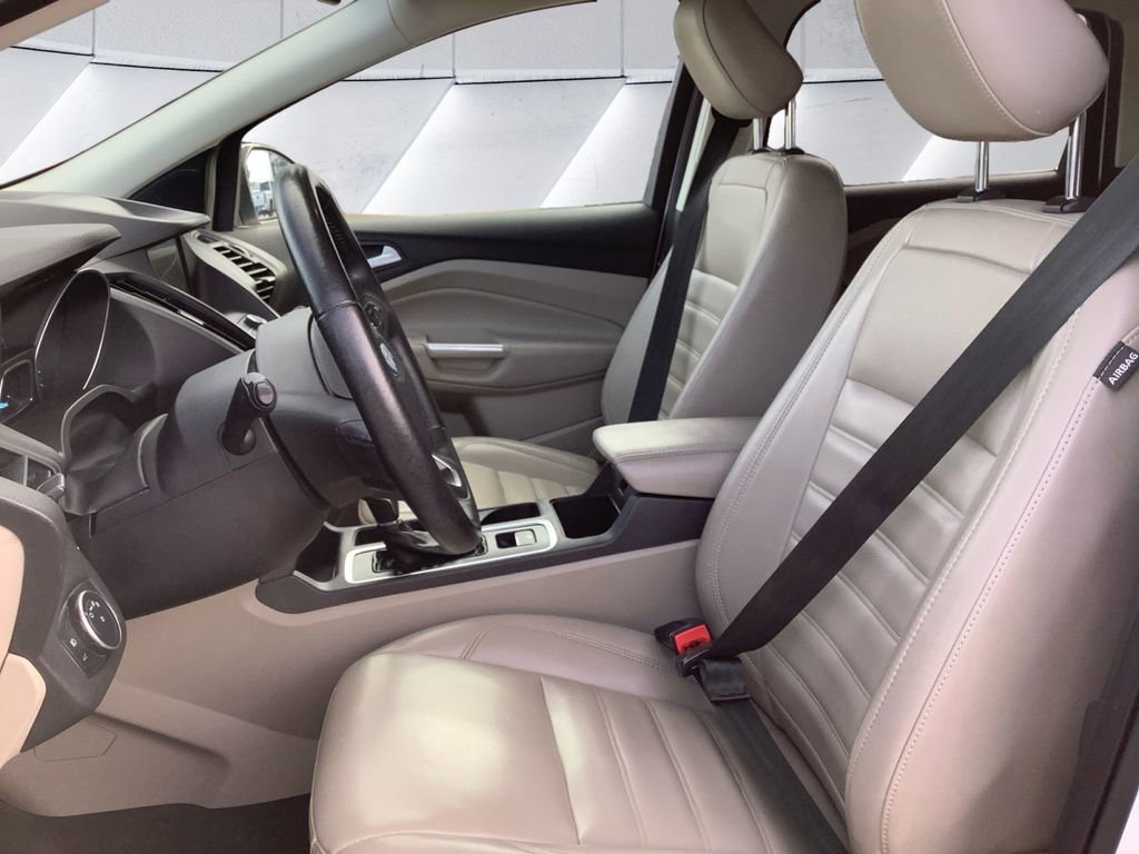 Used 2019 Ford Escape SEL image 7