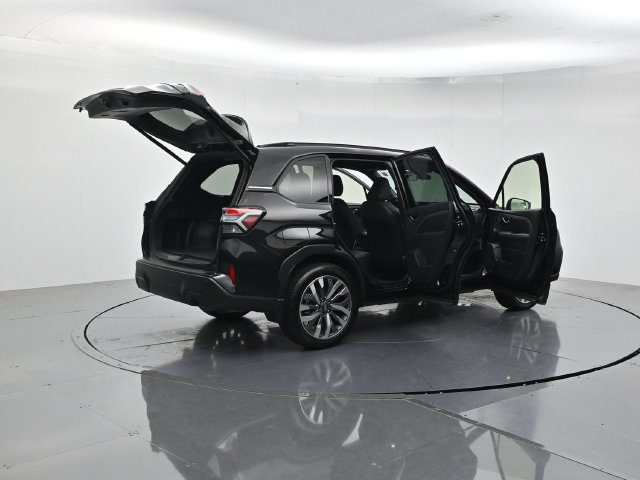Used 2025 Subaru Forester Touring w/ Popular Package - Touring AWD/4WD image 52