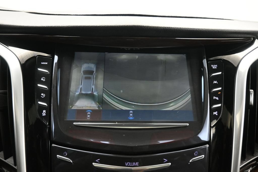 Used 2020 Cadillac Escalade Luxury w/ LPO, Radiant Package AWD/4WD image 21