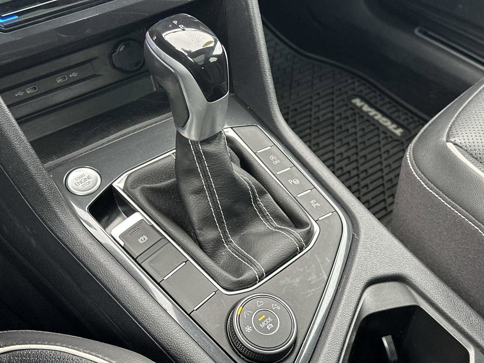 Used 2022 Volkswagen Tiguan SEL R-Line image 32