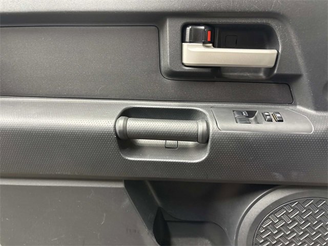 Used 2013 Toyota FJ Cruiser 4WD image 21