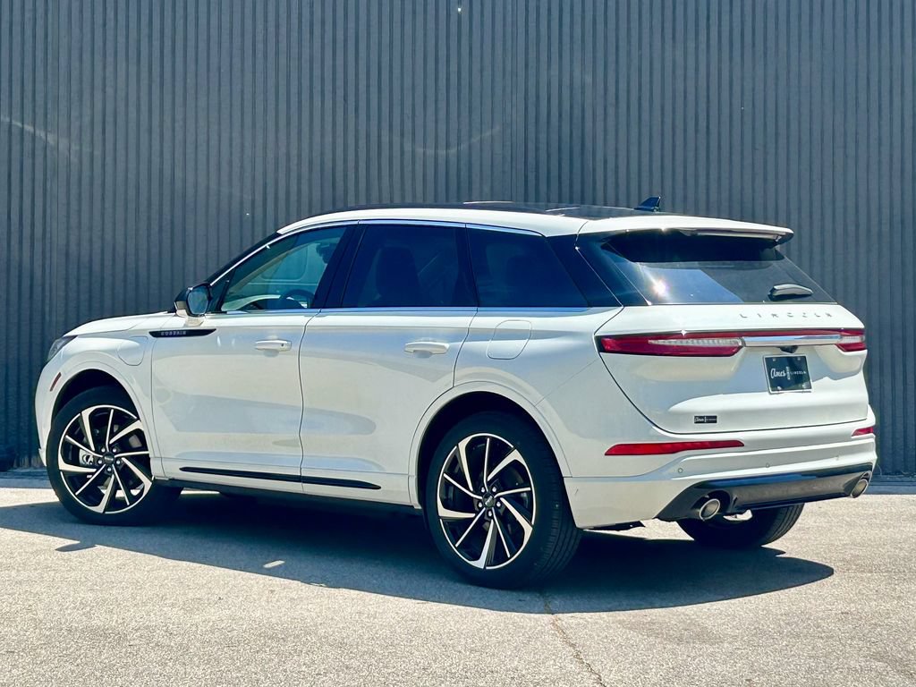 New 2025 Lincoln Corsair Grand Touring AWD/4WD image 4