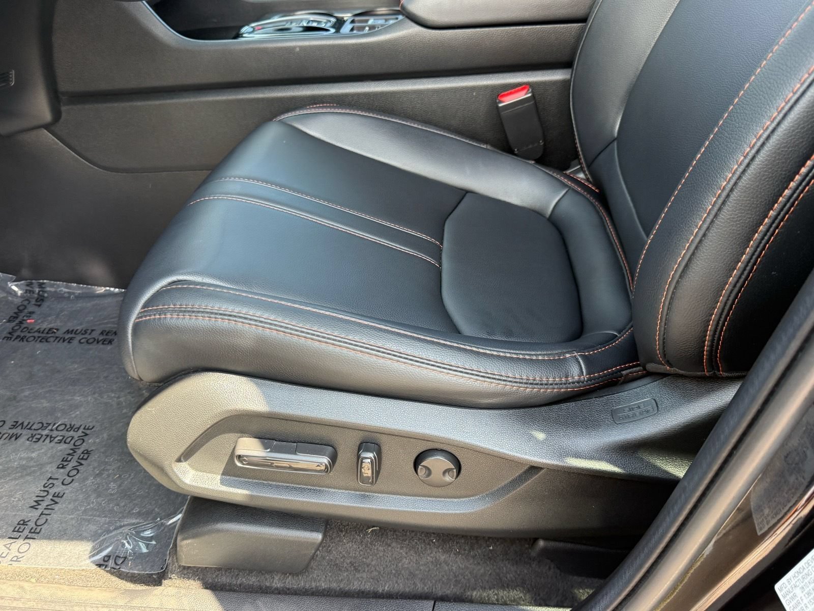 Certified 2023 Honda Pilot TrailSport image 15