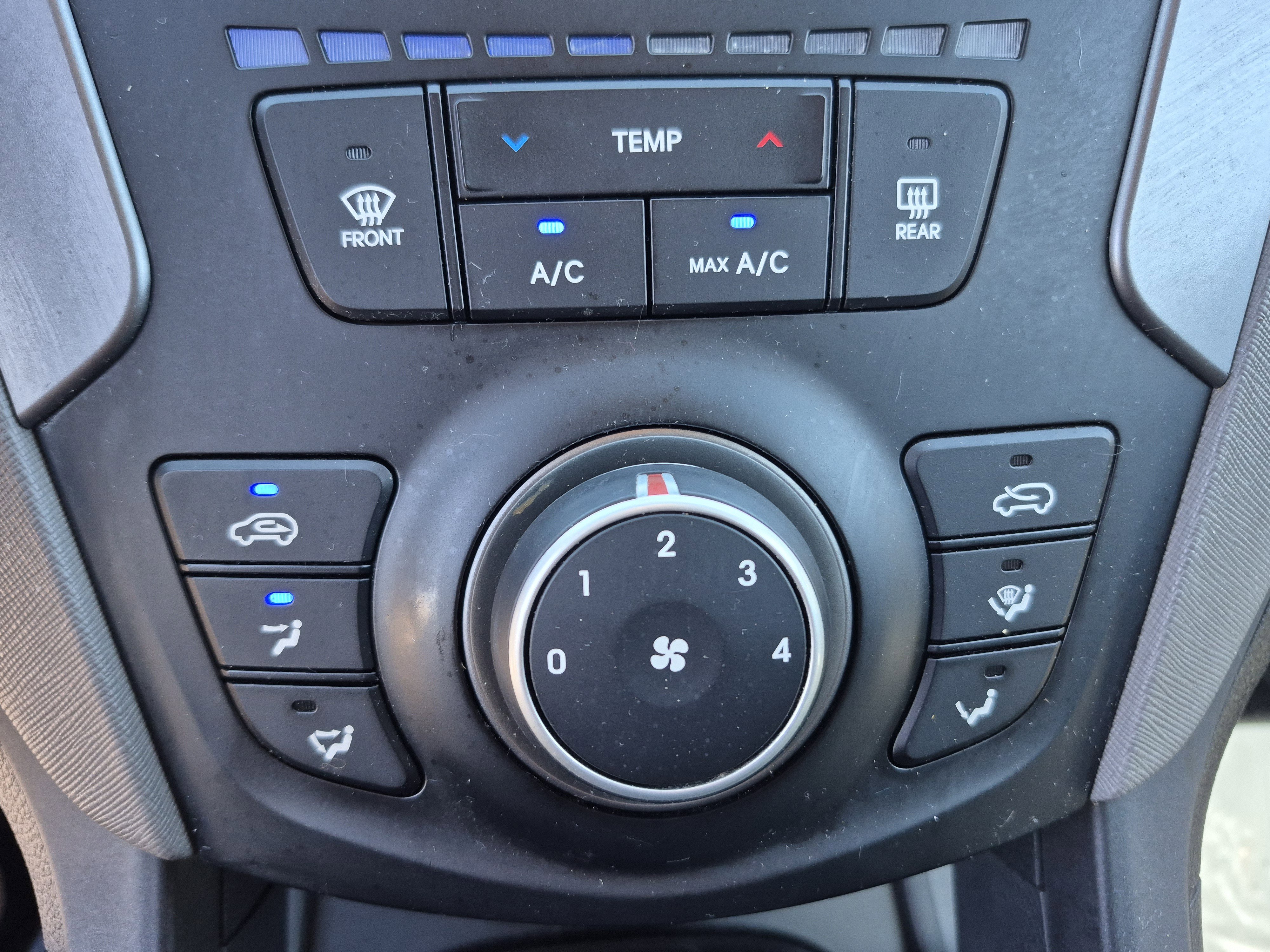 Used 2017 Hyundai Santa Fe Sport AWD/4WD image 32