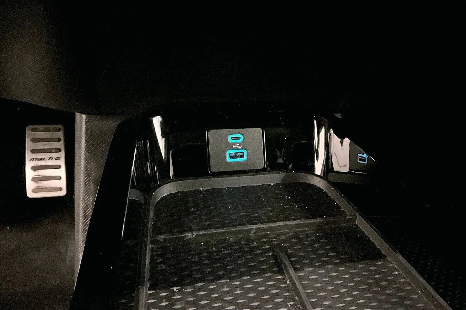 Used 2022 Ford Mustang Mach-E Select image 31