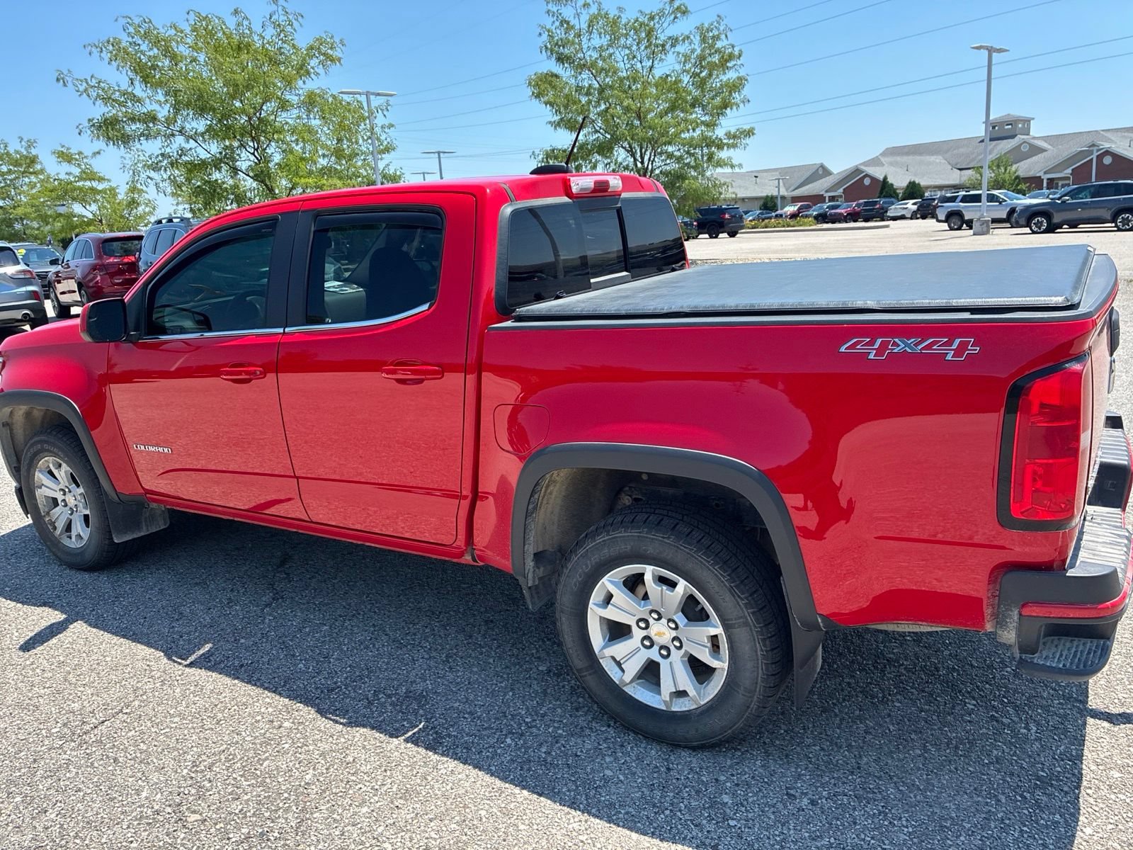 Used 2018 Chevrolet Colorado LT AWD/4WD image 20