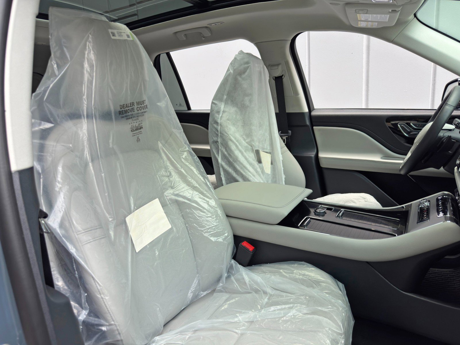 Used 2026 Lincoln Aviator AWD image 38