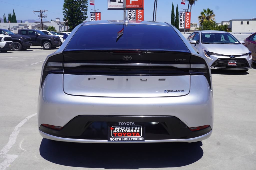 Used 2023 Toyota Prius Prime FWD image 6