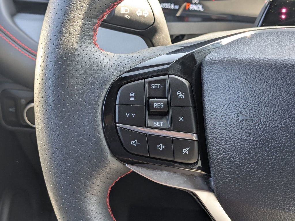 Used 2025 Ford Explorer ST-Line w/ ST-Line Street Pack image 16